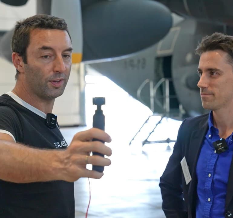 Service Communication